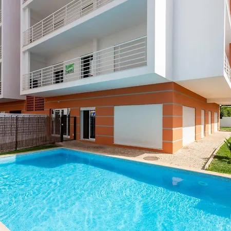 Pool And Balcony Apartment Portimão